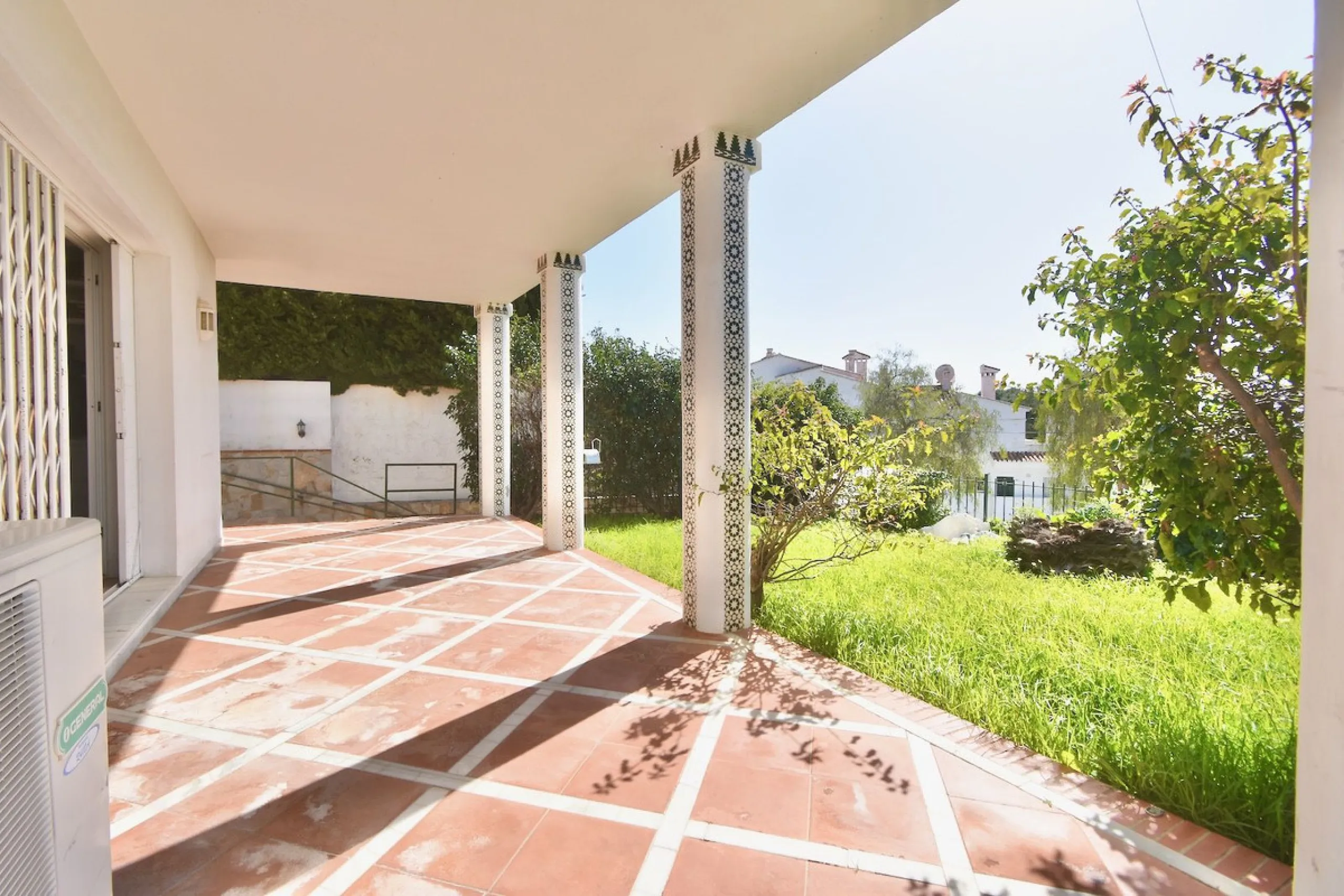 EXCLUSIVE VILLA WITH SEA VIEWS IN TORRENUEVA – LA CALA DE MIJAS