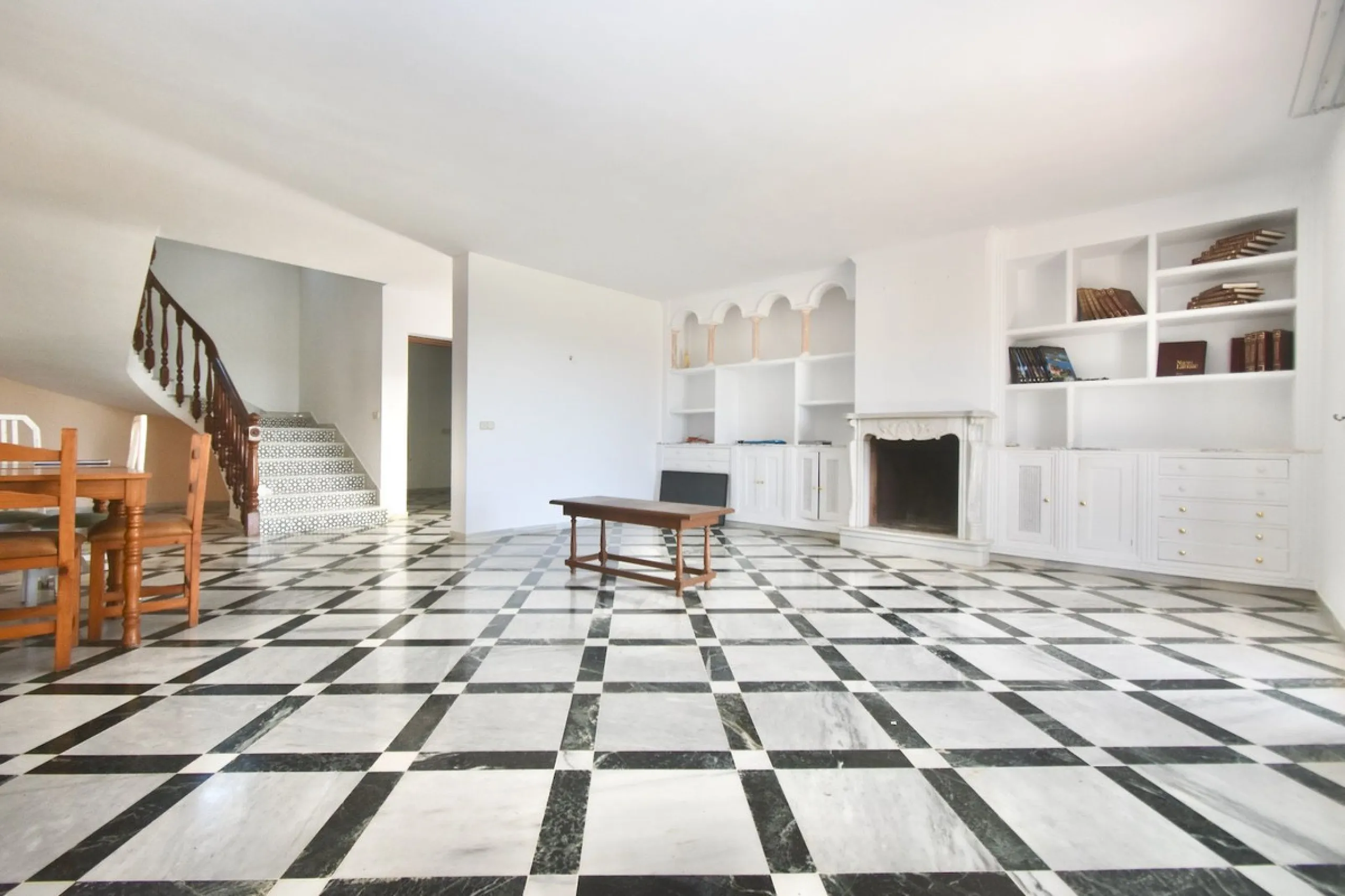 EXCLUSIVE VILLA WITH SEA VIEWS IN TORRENUEVA – LA CALA DE MIJAS