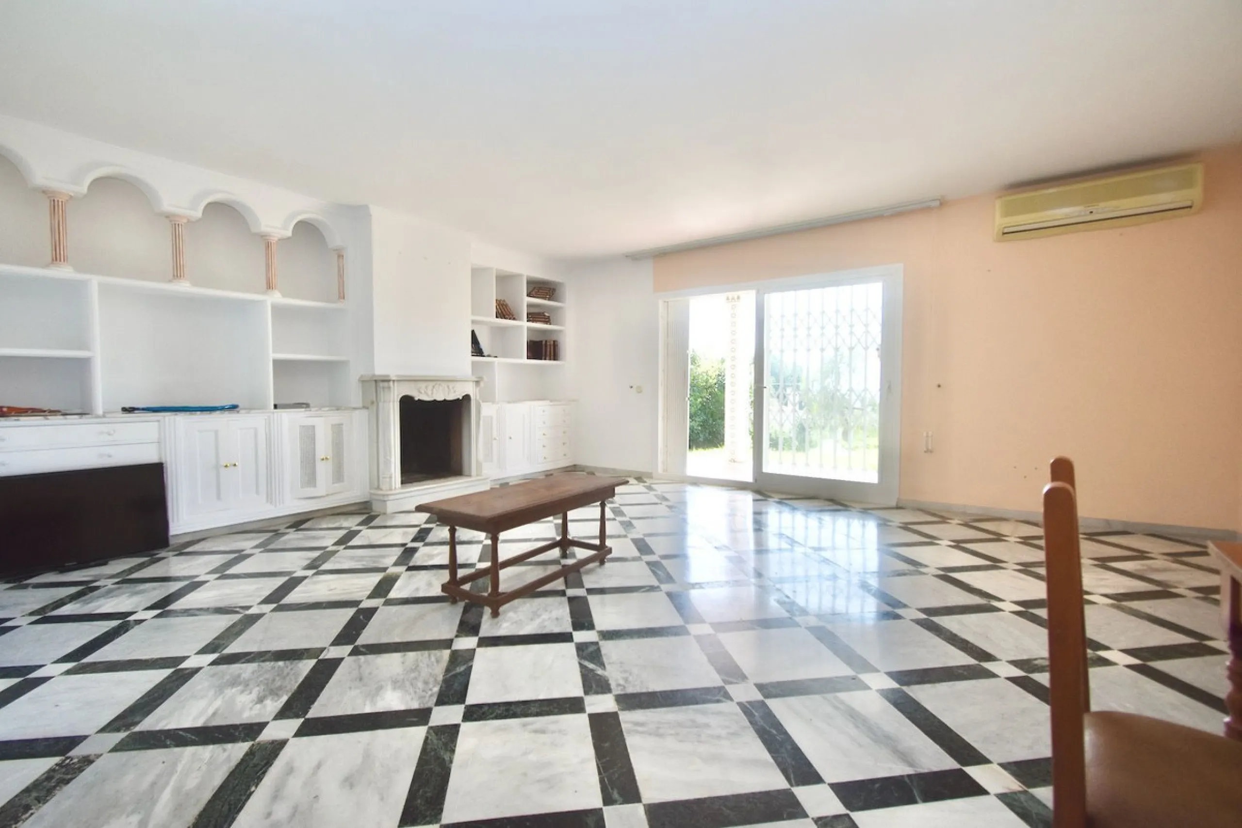 EXCLUSIVE VILLA WITH SEA VIEWS IN TORRENUEVA – LA CALA DE MIJAS
