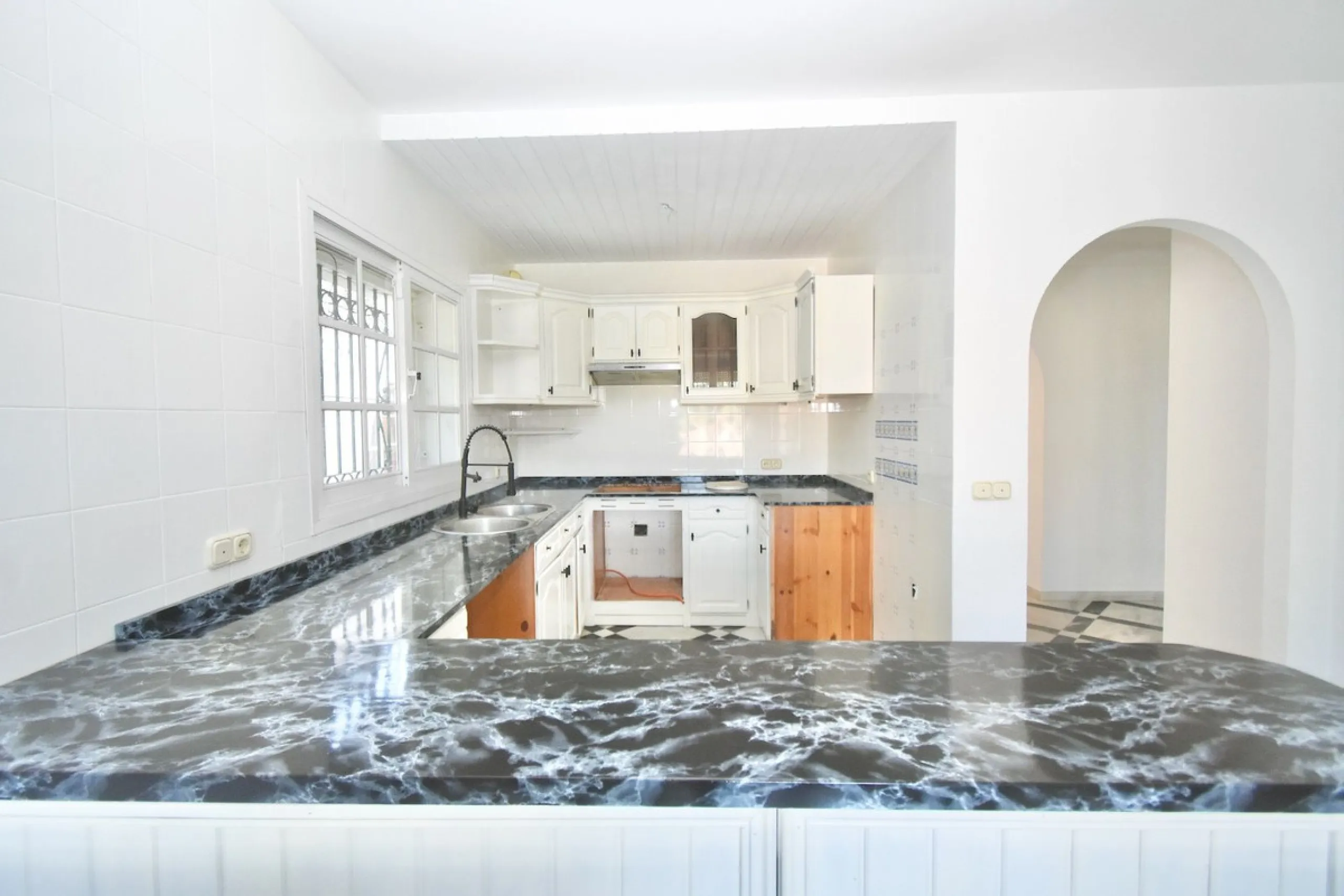 EXCLUSIVE VILLA WITH SEA VIEWS IN TORRENUEVA – LA CALA DE MIJAS