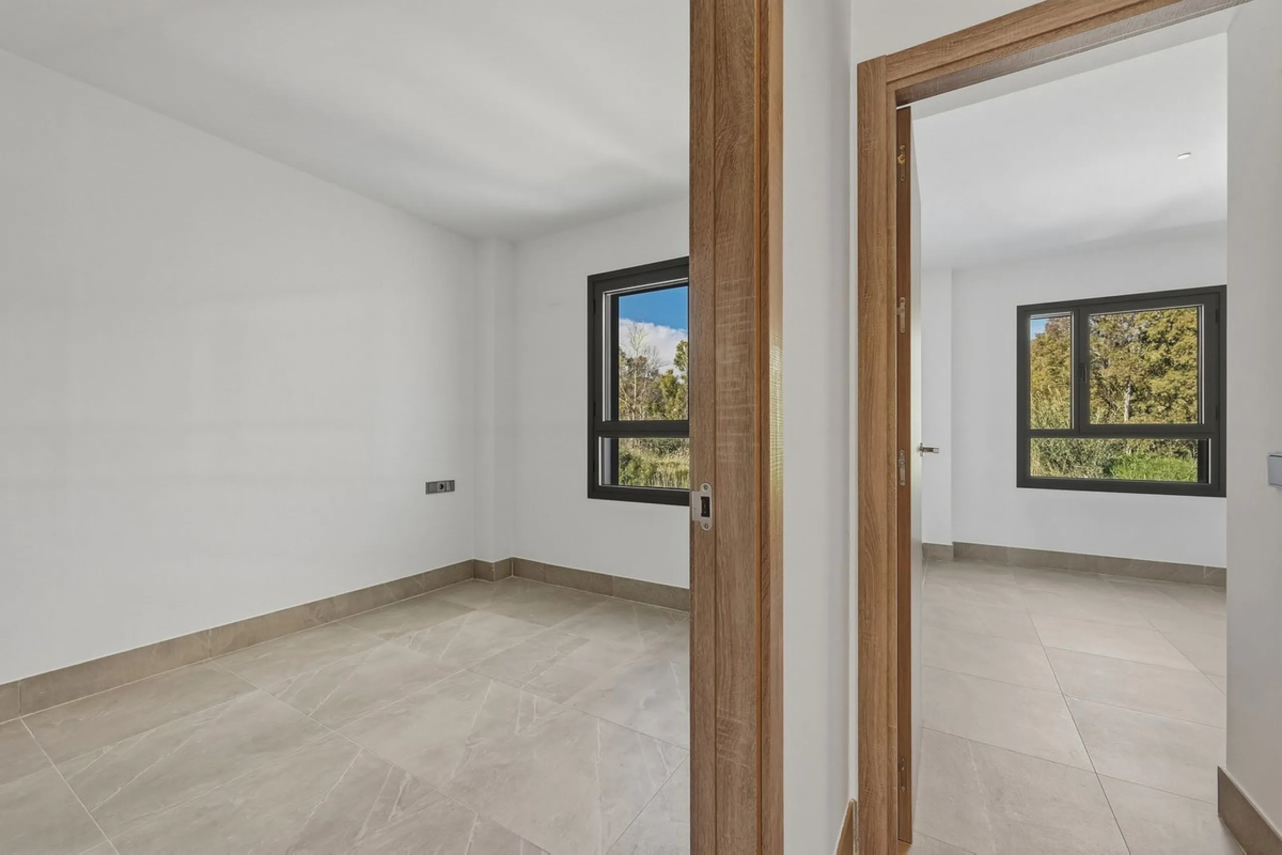 Modern 3-Bedroom Corner Apartment with West Orientation in Casares Beach
