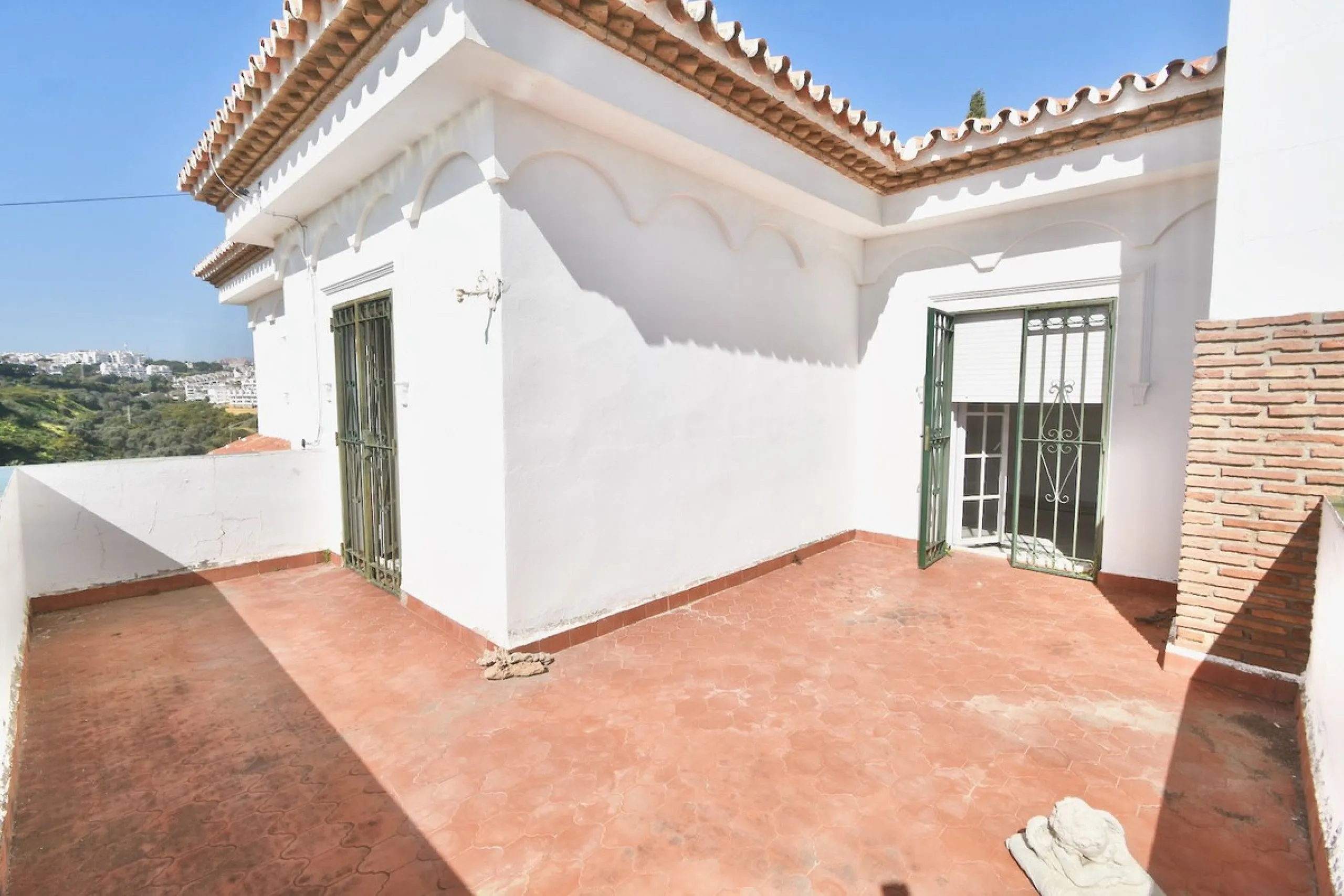 EXCLUSIVE VILLA WITH SEA VIEWS IN TORRENUEVA – LA CALA DE MIJAS