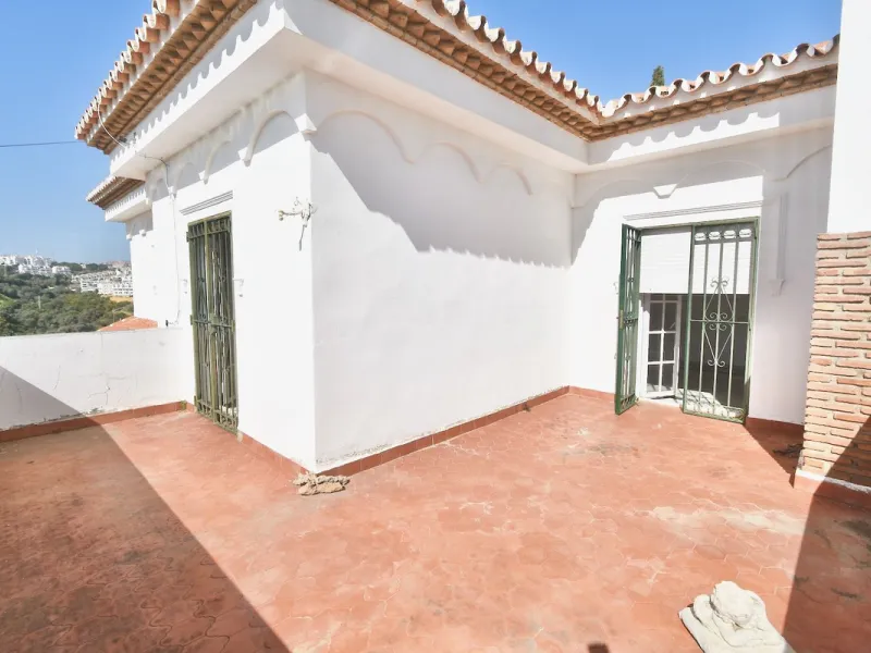 EXCLUSIVE VILLA WITH SEA VIEWS IN TORRENUEVA – LA CALA DE MIJAS