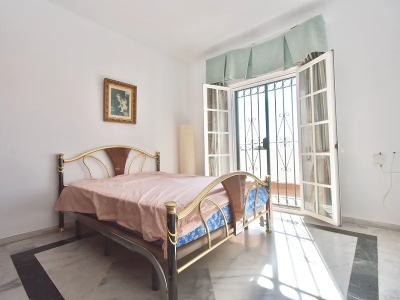 EXCLUSIVE VILLA WITH SEA VIEWS IN TORRENUEVA – LA CALA DE MIJAS