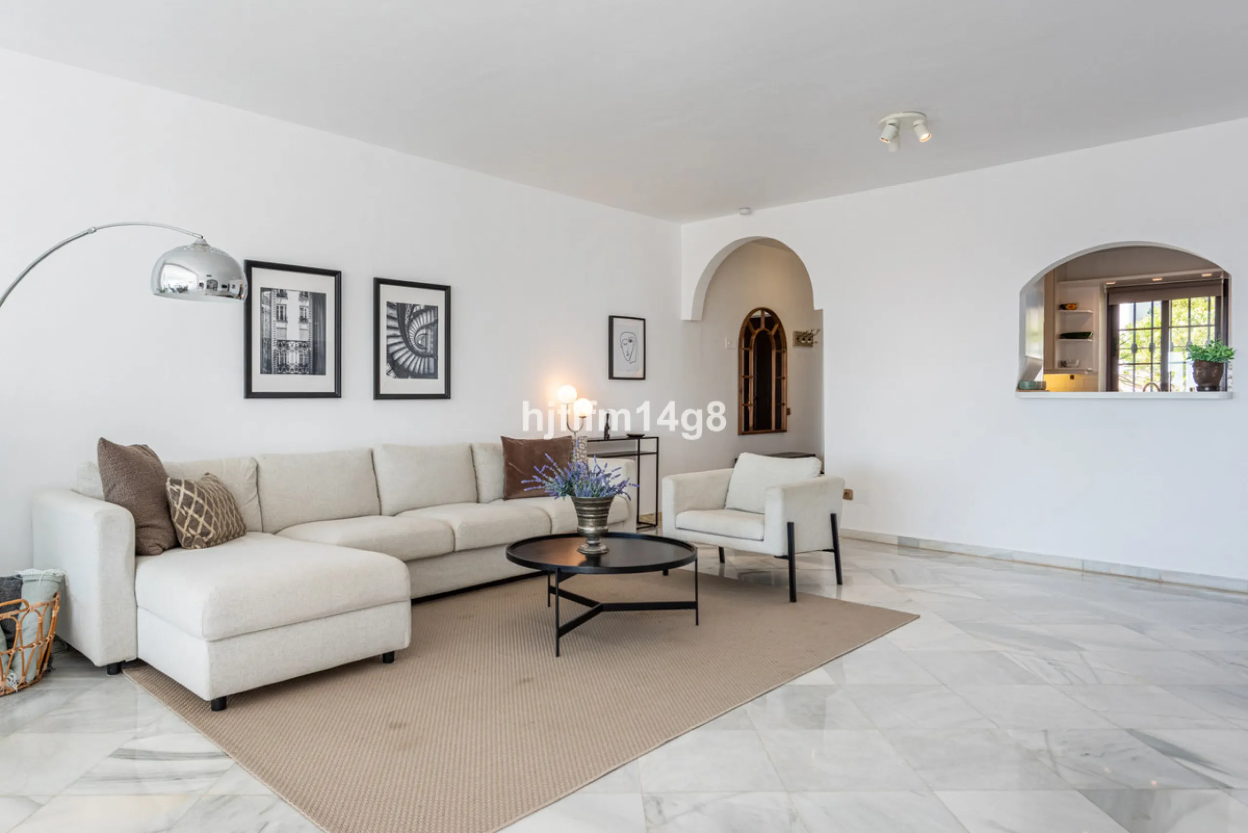 Discover a stunning apartment with the charm and feel of a townhouse in the exclusive Las Colinas de Marbella. This exceptional property, with a total of 241m² (152m² interior plus 89m² of terraces), combines space, natural light, and panoramic views, off