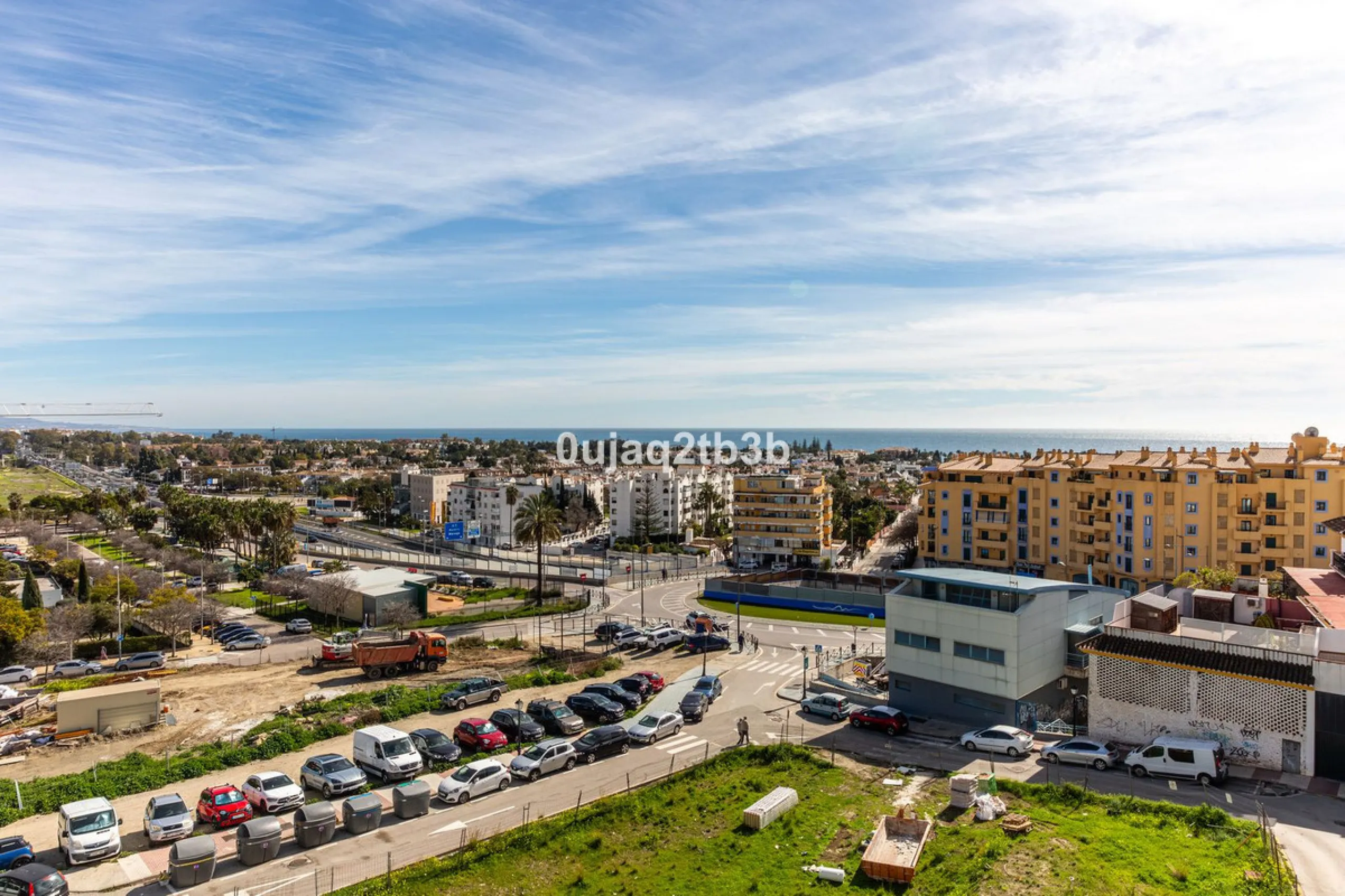 Magnificent penthouse in San Pedro de Alcántara, located in a well-established area with all amenities within walking distance, including shops, landscaped areas, schools and the town centre. The property offers easy and convenient access by car, making i