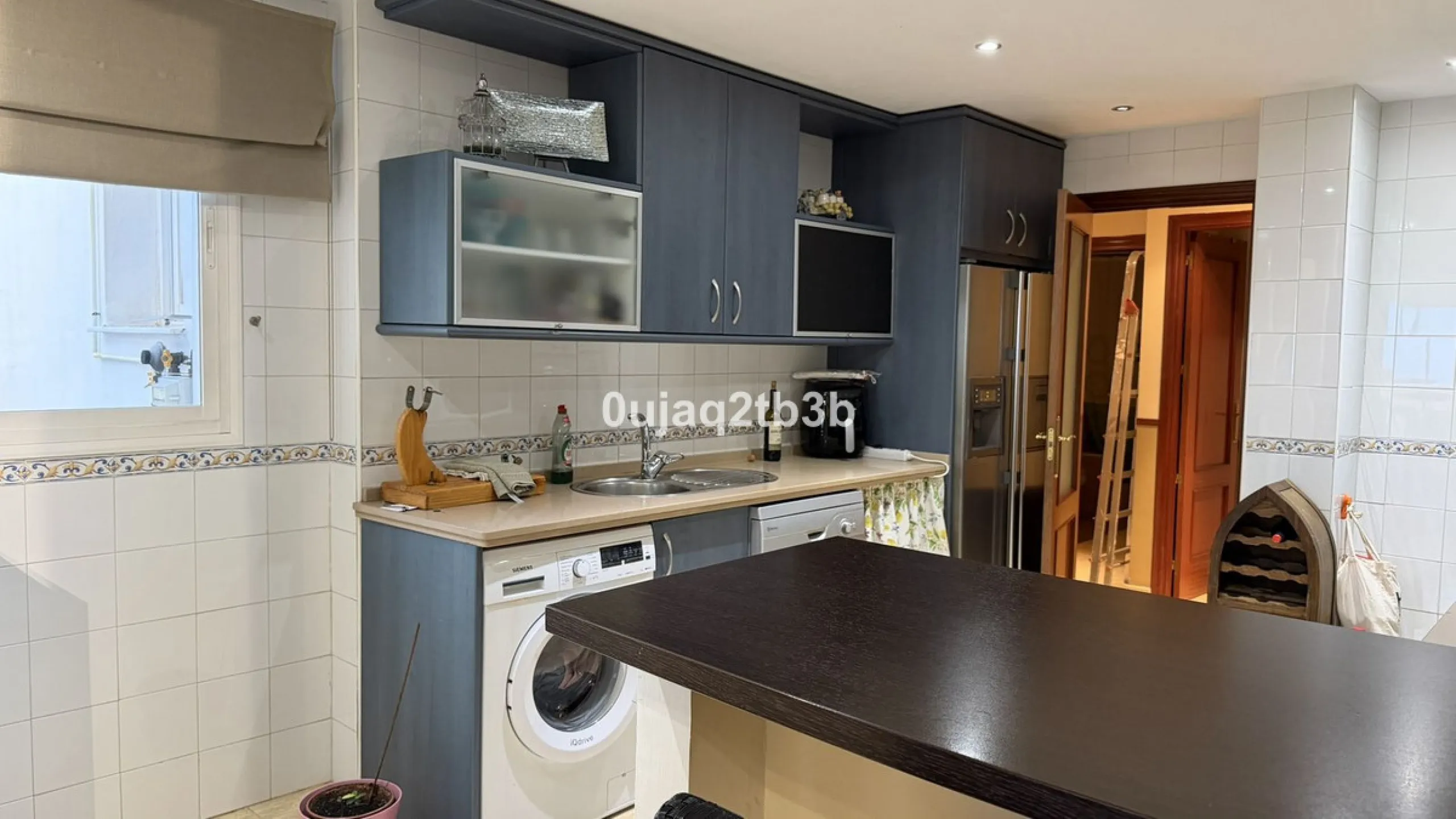 Magnificent penthouse in San Pedro de Alcántara, located in a well-established area with all amenities within walking distance, including shops, landscaped areas, schools and the town centre. The property offers easy and convenient access by car, making i