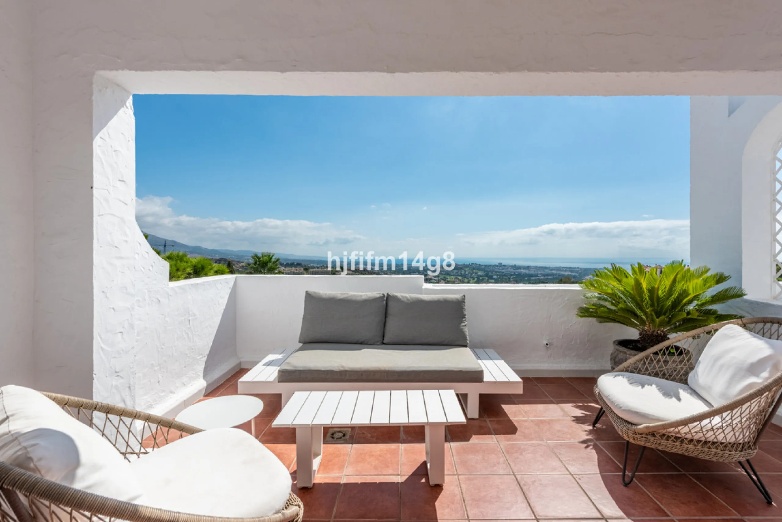 Discover a stunning apartment with the charm and feel of a townhouse in the exclusive Las Colinas de Marbella. This exceptional property, with a total of 241m² (152m² interior plus 89m² of terraces), combines space, natural light, and panoramic views, off