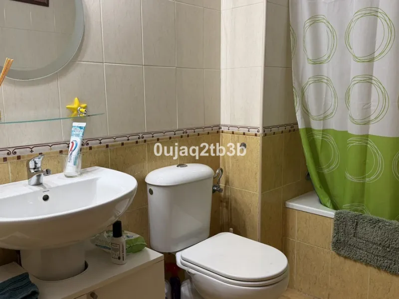 Magnificent penthouse in San Pedro de Alcántara, located in a well-established area with all amenities within walking distance, including shops, landscaped areas, schools and the town centre. The property offers easy and convenient access by car, making i