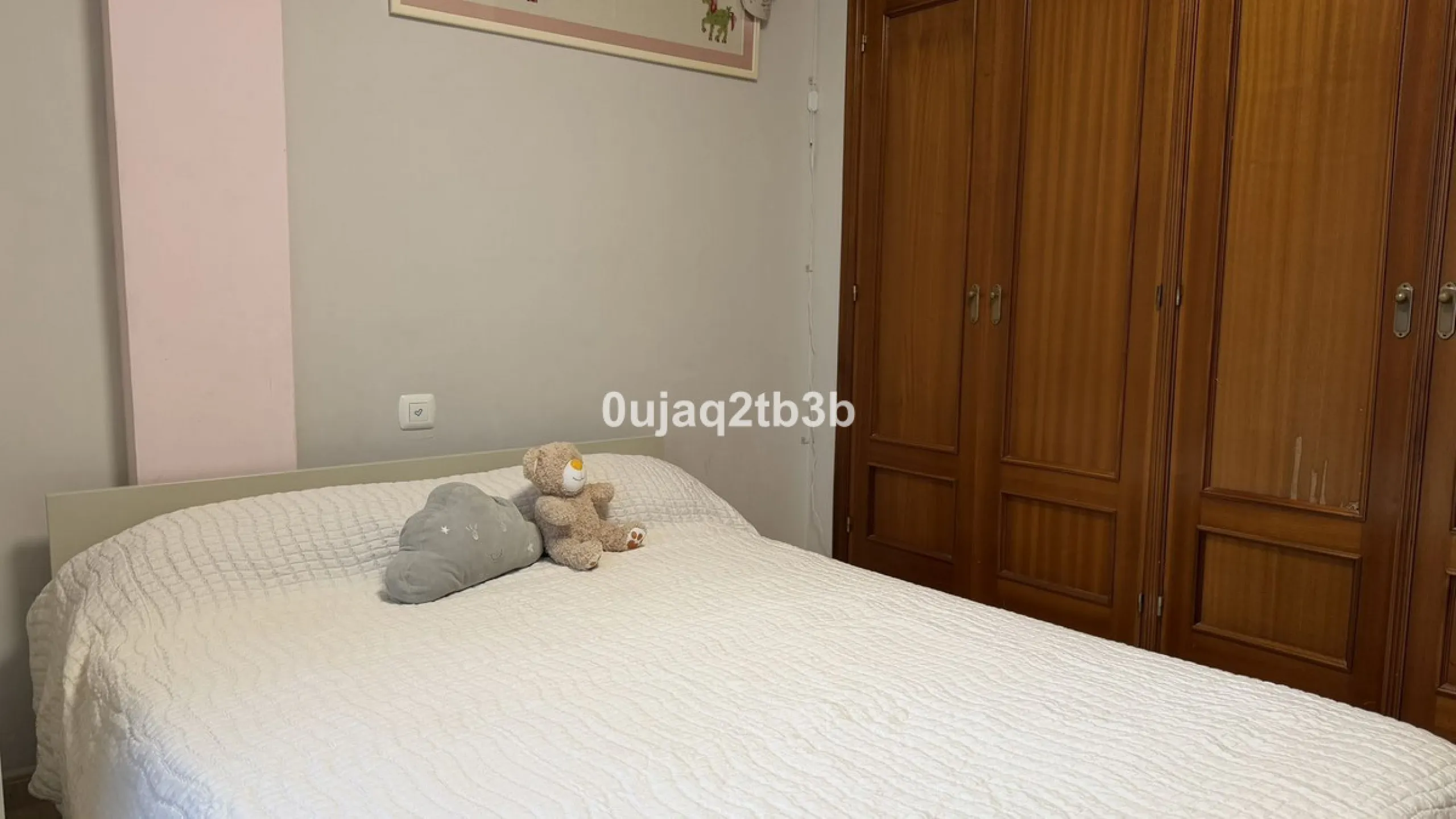 Magnificent penthouse in San Pedro de Alcántara, located in a well-established area with all amenities within walking distance, including shops, landscaped areas, schools and the town centre. The property offers easy and convenient access by car, making i