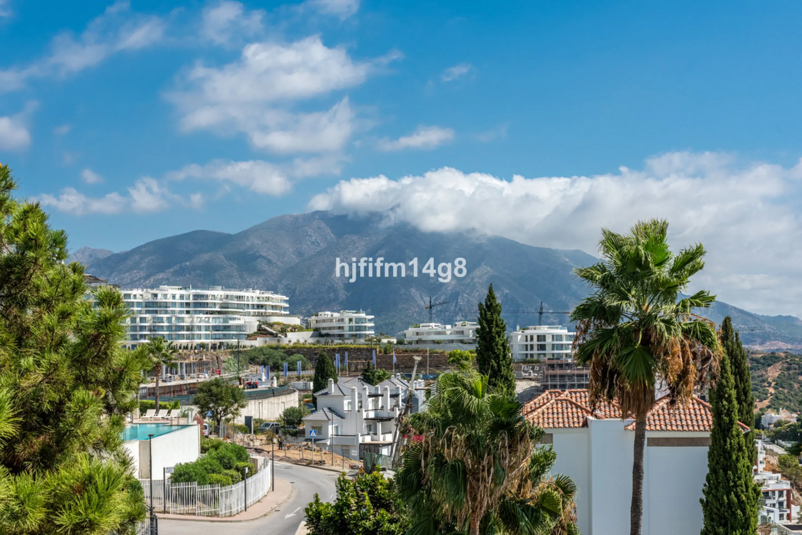 Discover a stunning apartment with the charm and feel of a townhouse in the exclusive Las Colinas de Marbella. This exceptional property, with a total of 241m² (152m² interior plus 89m² of terraces), combines space, natural light, and panoramic views, off