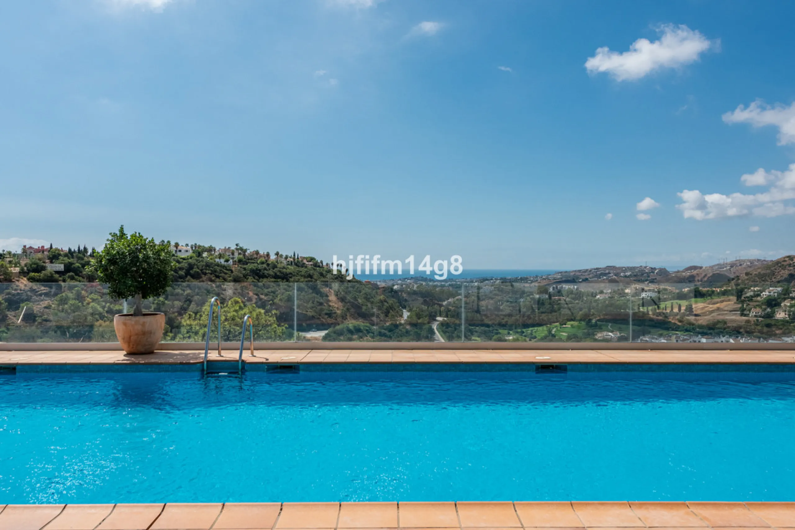 Discover a stunning apartment with the charm and feel of a townhouse in the exclusive Las Colinas de Marbella. This exceptional property, with a total of 241m² (152m² interior plus 89m² of terraces), combines space, natural light, and panoramic views, off