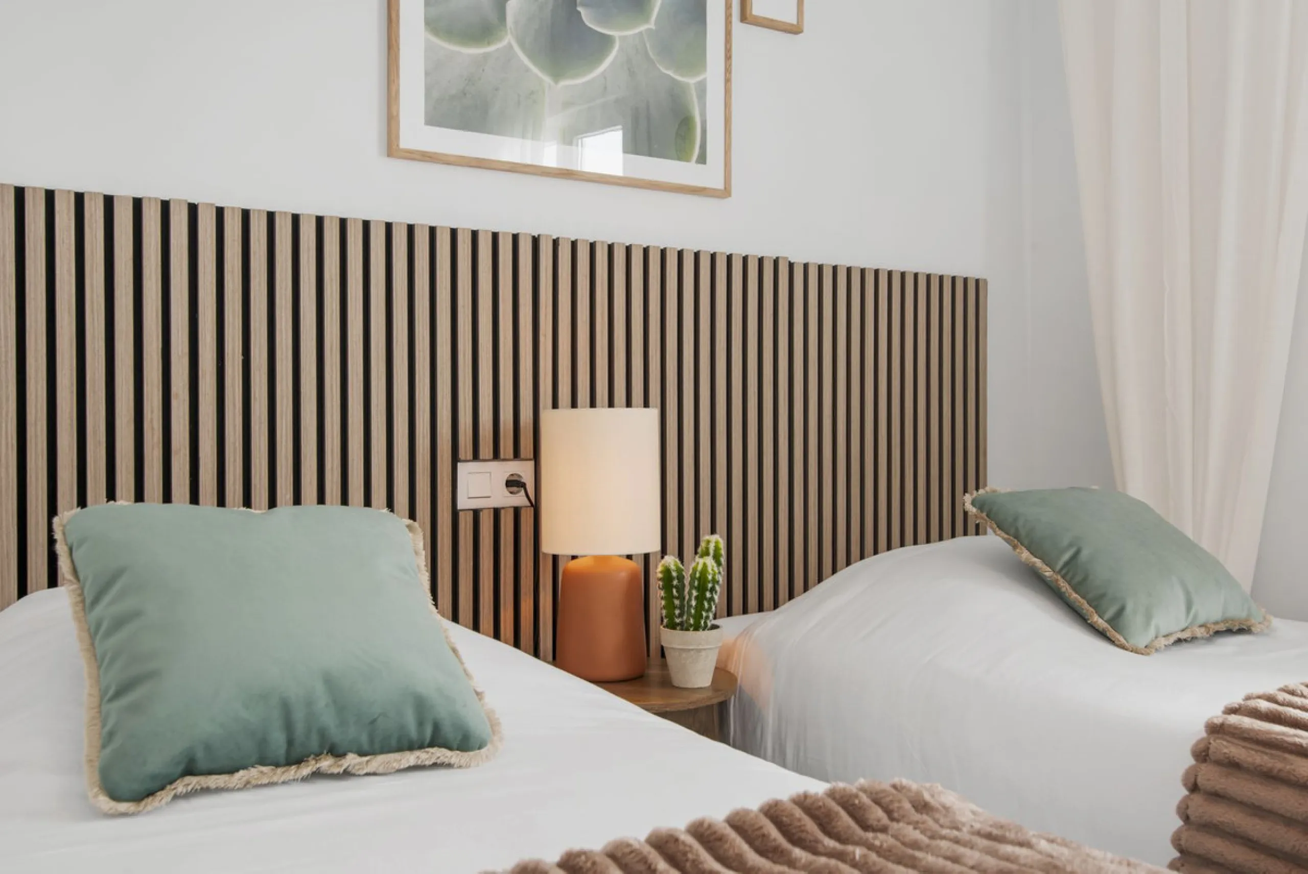 Spacious new-build apartment in the center of Estepona – Within walking distance of the beach and amenities