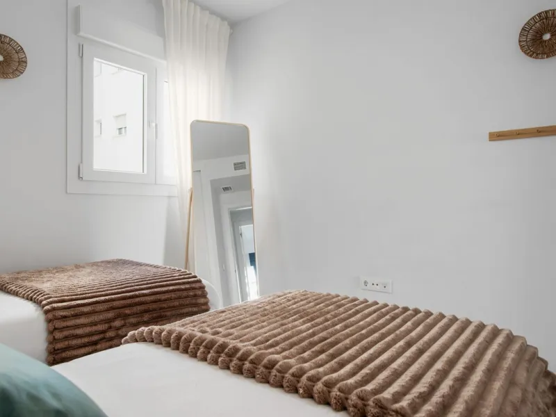 Spacious new-build apartment in the center of Estepona – Within walking distance of the beach and amenities