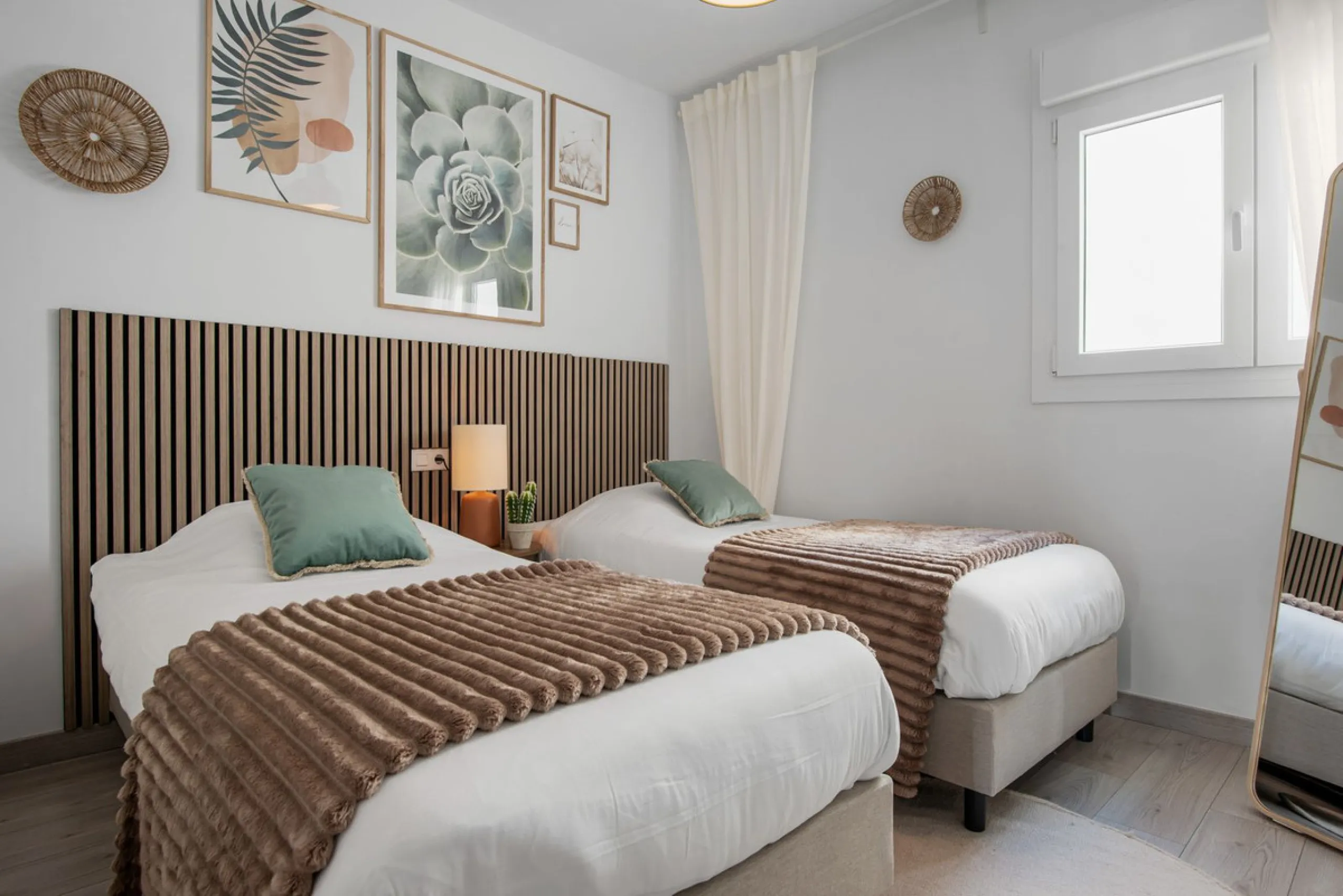 Spacious new-build apartment in the center of Estepona – Within walking distance of the beach and amenities