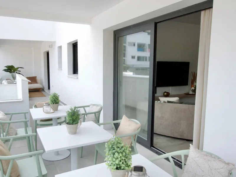 Spacious new-build apartment in the center of Estepona – Within walking distance of the beach and amenities