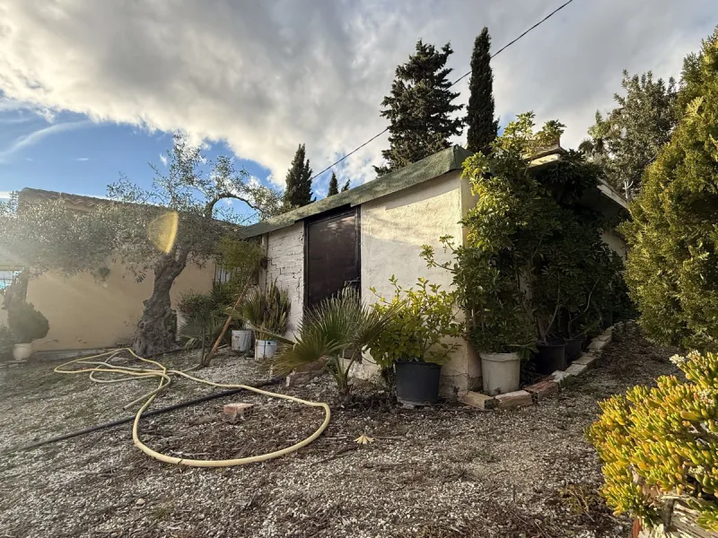 RUSTIC HOUSE AND PLOT IN SIERRA GORDA