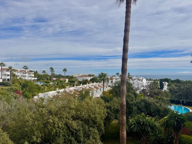 Apartment - Top Floor Apartment в продаже в Mijas, Málaga. В доме 2 спален и 1 ванных комнат. Площадь дома 82 м²