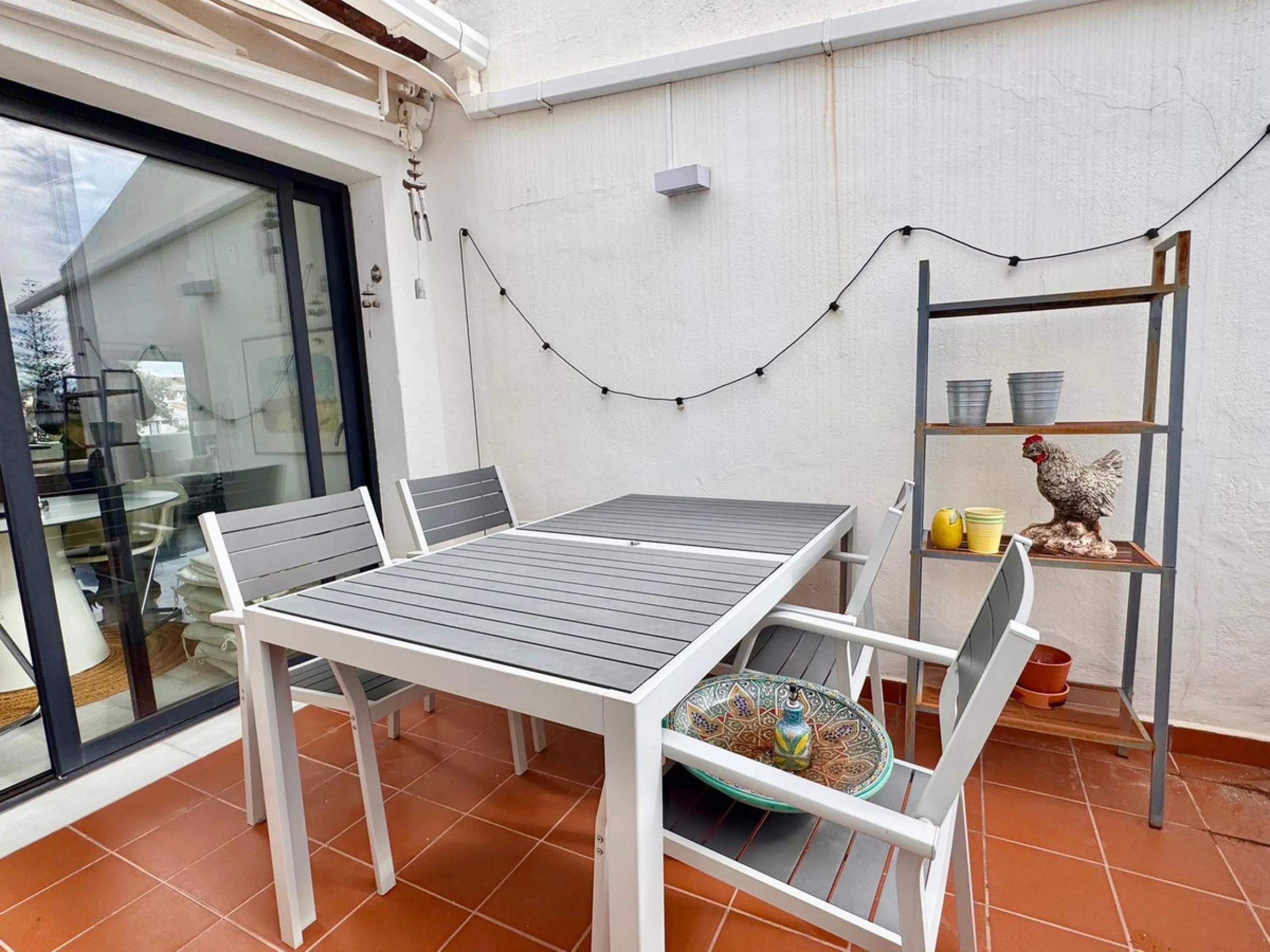 Apartment - Top Floor Apartment в продаже в Mijas, Málaga. В доме 2 спален и 1 ванных комнат. Площадь дома 82 м²