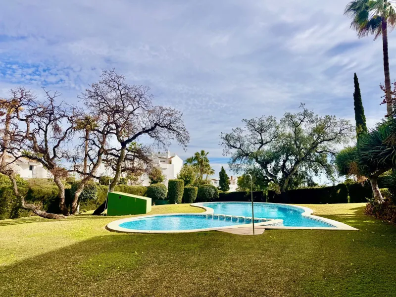 Apartment - Top Floor Apartment в продаже в Mijas, Málaga. В доме 2 спален и 1 ванных комнат. Площадь дома 82 м²