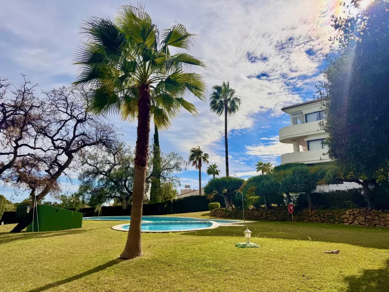 Apartment - Top Floor Apartment в продаже в Mijas, Málaga. В доме 2 спален и 1 ванных комнат. Площадь дома 82 м²