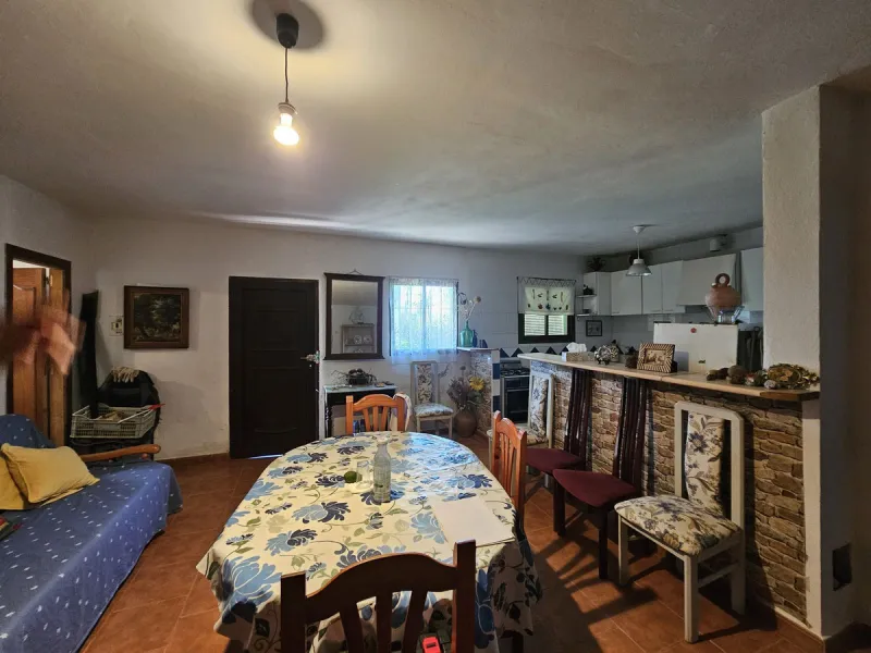 ***Special listing *** Do you dream to live off grid on the costa del sol, close to the sea, but in the mountains? This property is located in the mouth of el canuto, a beautiful nature reserve in casares malaga, very good for hiking, climbing, bird watch