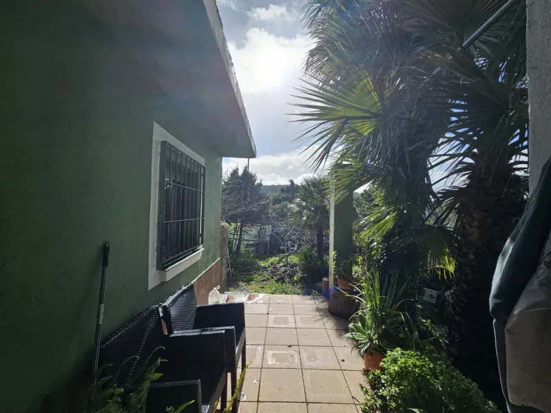 ***Special listing *** Do you dream to live off grid on the costa del sol, close to the sea, but in the mountains? This property is located in the mouth of el canuto, a beautiful nature reserve in casares malaga, very good for hiking, climbing, bird watch