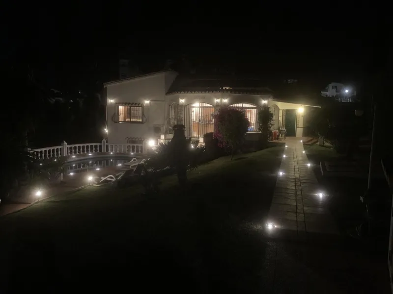 BRIGHT AND SPACIOUS VILLA WITH PRIVATE POOL, GARAGE AND MULTIPLE PARKING – EL CHAPARRAL, MIJAS COSTA