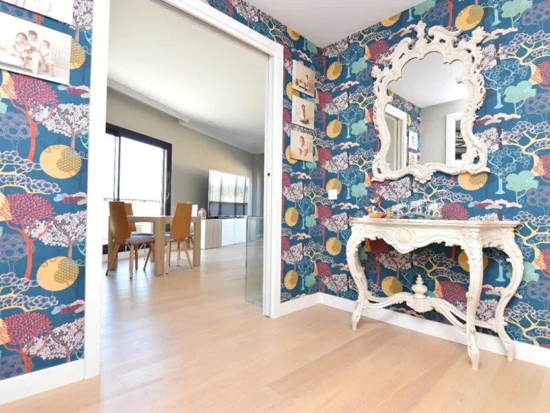 Exclusive penthouse for sale with wrap-around terrace and all-day sunshine in Teatinos (Málaga)
