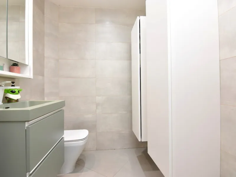 Exclusive penthouse for sale with wrap-around terrace and all-day sunshine in Teatinos (Málaga)
