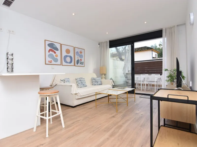 Apartment - Ground Floor Apartment в продаже в Torremolinos, Málaga. В доме 2 спален и 2 ванных комнат. Площадь дома 110 м²