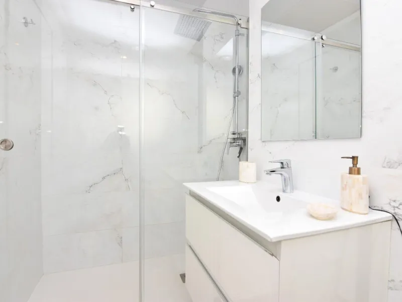 Apartment - Ground Floor Apartment в продаже в Torremolinos, Málaga. В доме 2 спален и 2 ванных комнат. Площадь дома 110 м²
