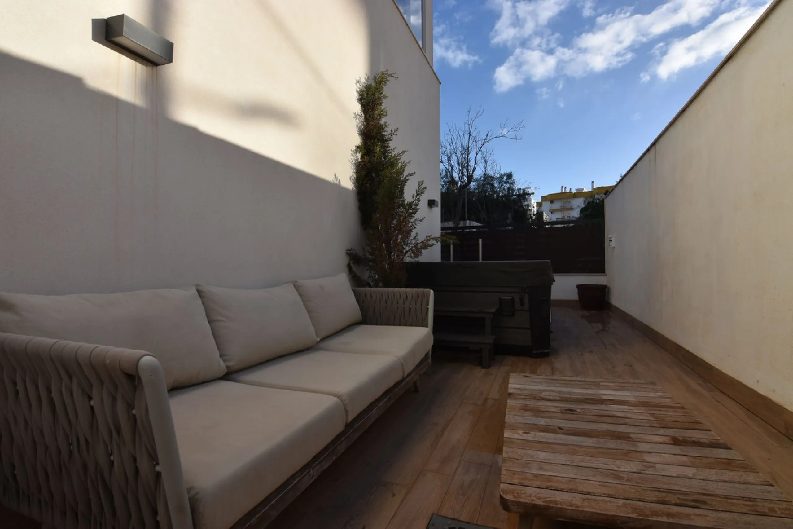 Apartment - Ground Floor Apartment в продаже в Torremolinos, Málaga. В доме 2 спален и 2 ванных комнат. Площадь дома 110 м²