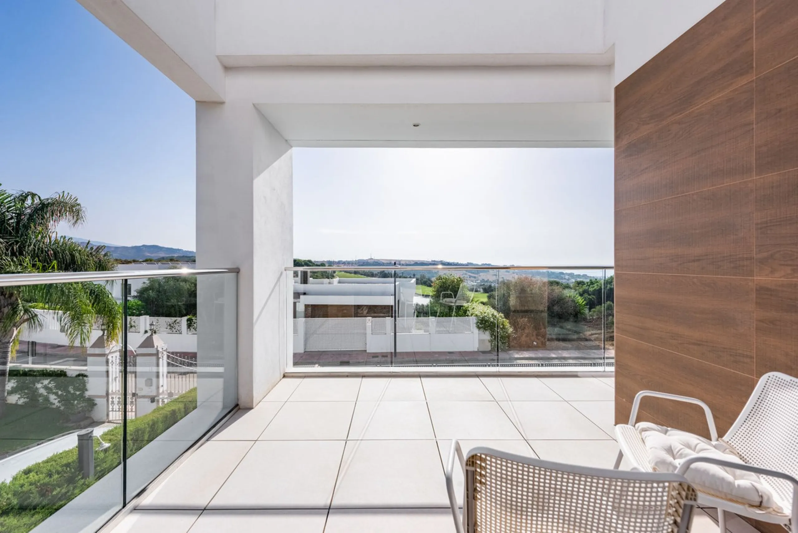 Modern Luxury Villa with Panoramic Golf and Sea Views in Estepona!