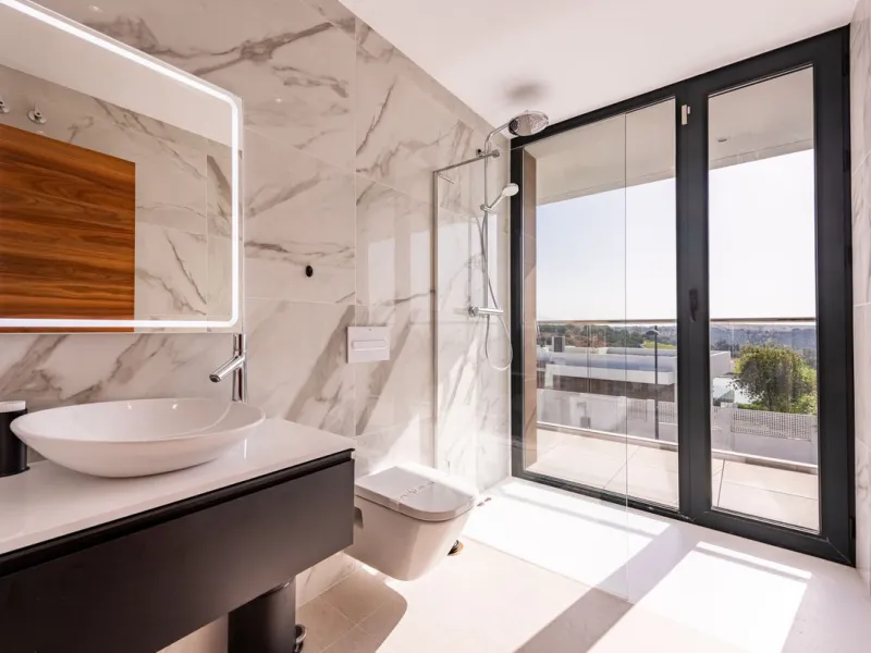 Modern Luxury Villa with Panoramic Golf and Sea Views in Estepona!