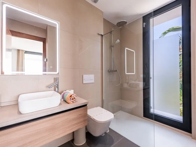 Modern Luxury Villa with Panoramic Golf and Sea Views in Estepona!