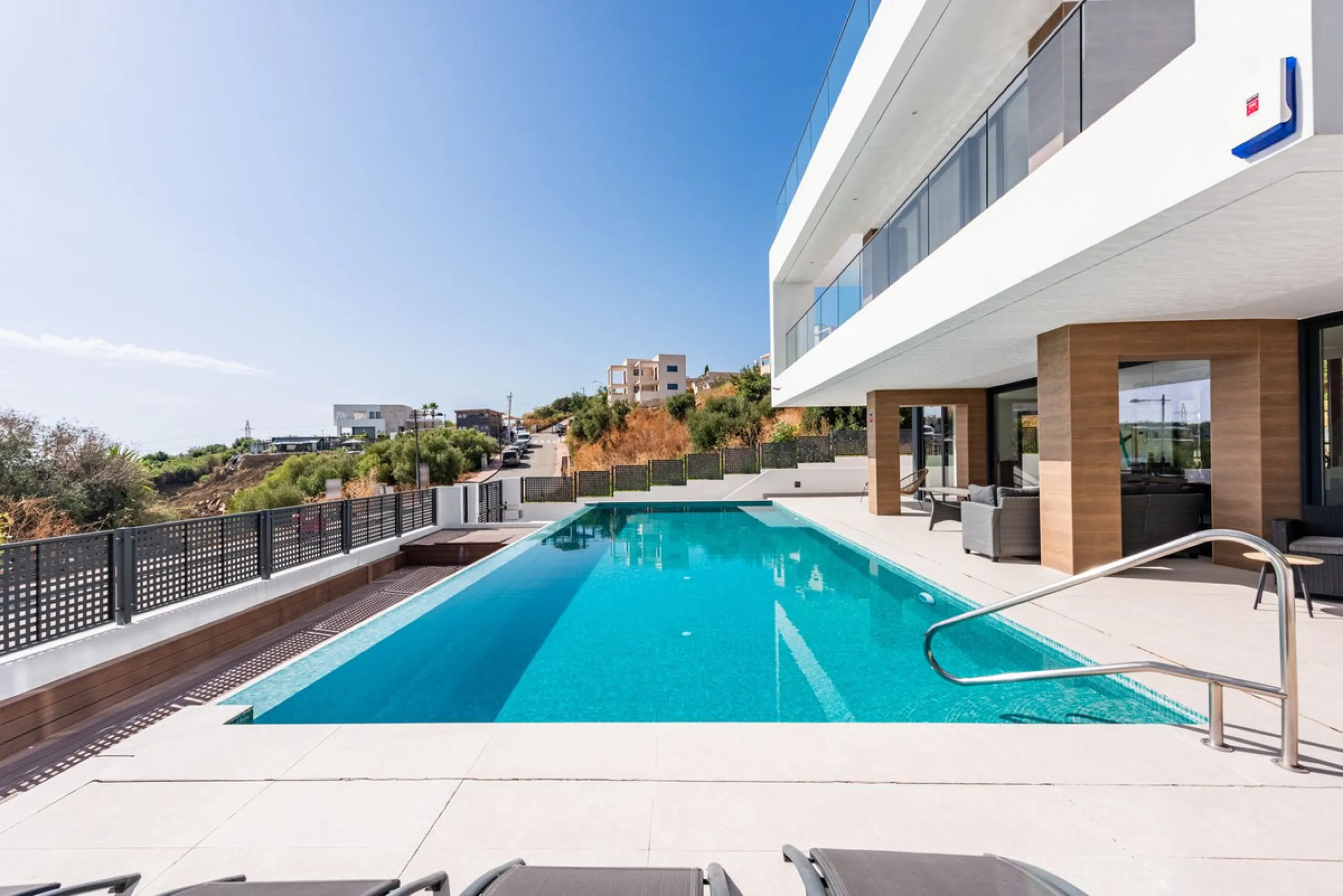 Modern Luxury Villa with Panoramic Golf and Sea Views in Estepona!