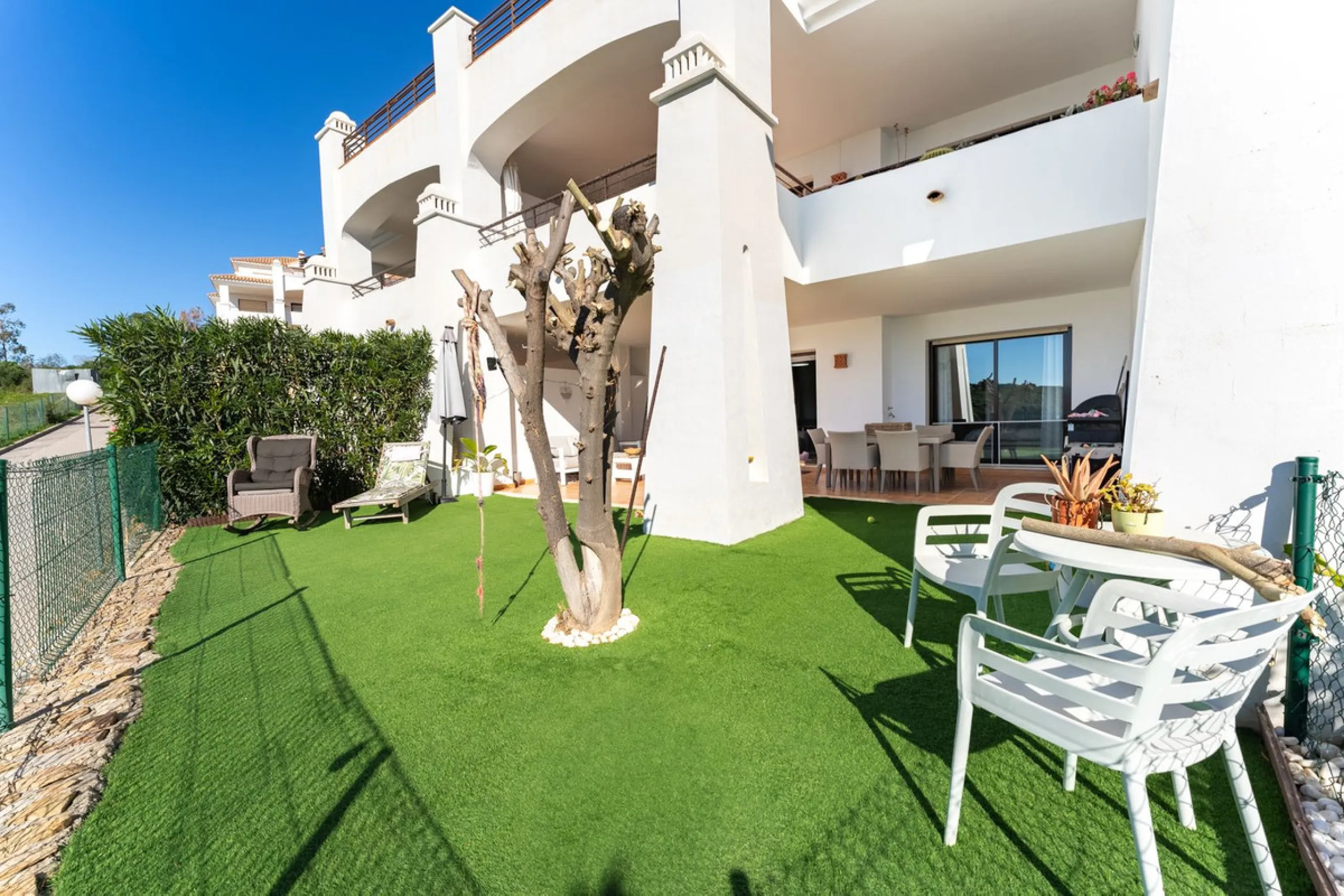 Stunning ground floor apartment in Casares Golf – Your Perfect Getaway!