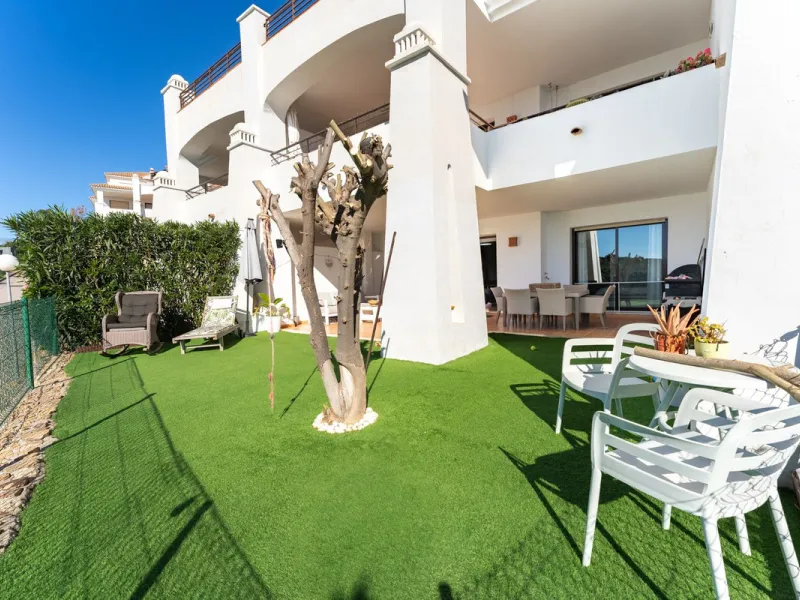 Stunning ground floor apartment in Casares Golf – Your Perfect Getaway!