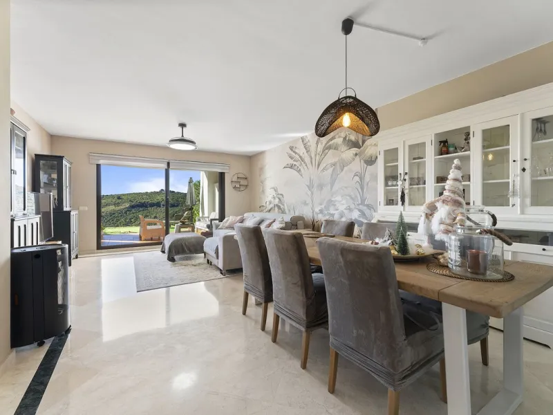 Stunning ground floor apartment in Casares Golf – Your Perfect Getaway!