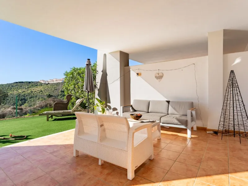 Stunning ground floor apartment in Casares Golf – Your Perfect Getaway!