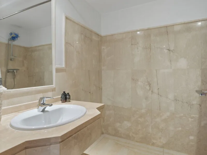 Stunning ground floor apartment in Casares Golf – Your Perfect Getaway!