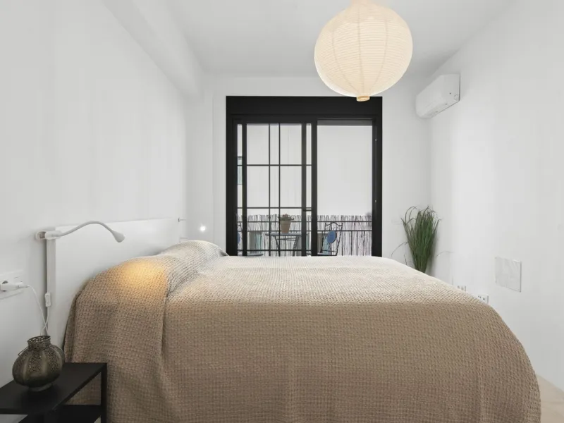 Apartment - Middle Floor Apartment в продаже в Estepona, Málaga. В доме 3 спален и 1 ванных комнат. Площадь дома 84 м²