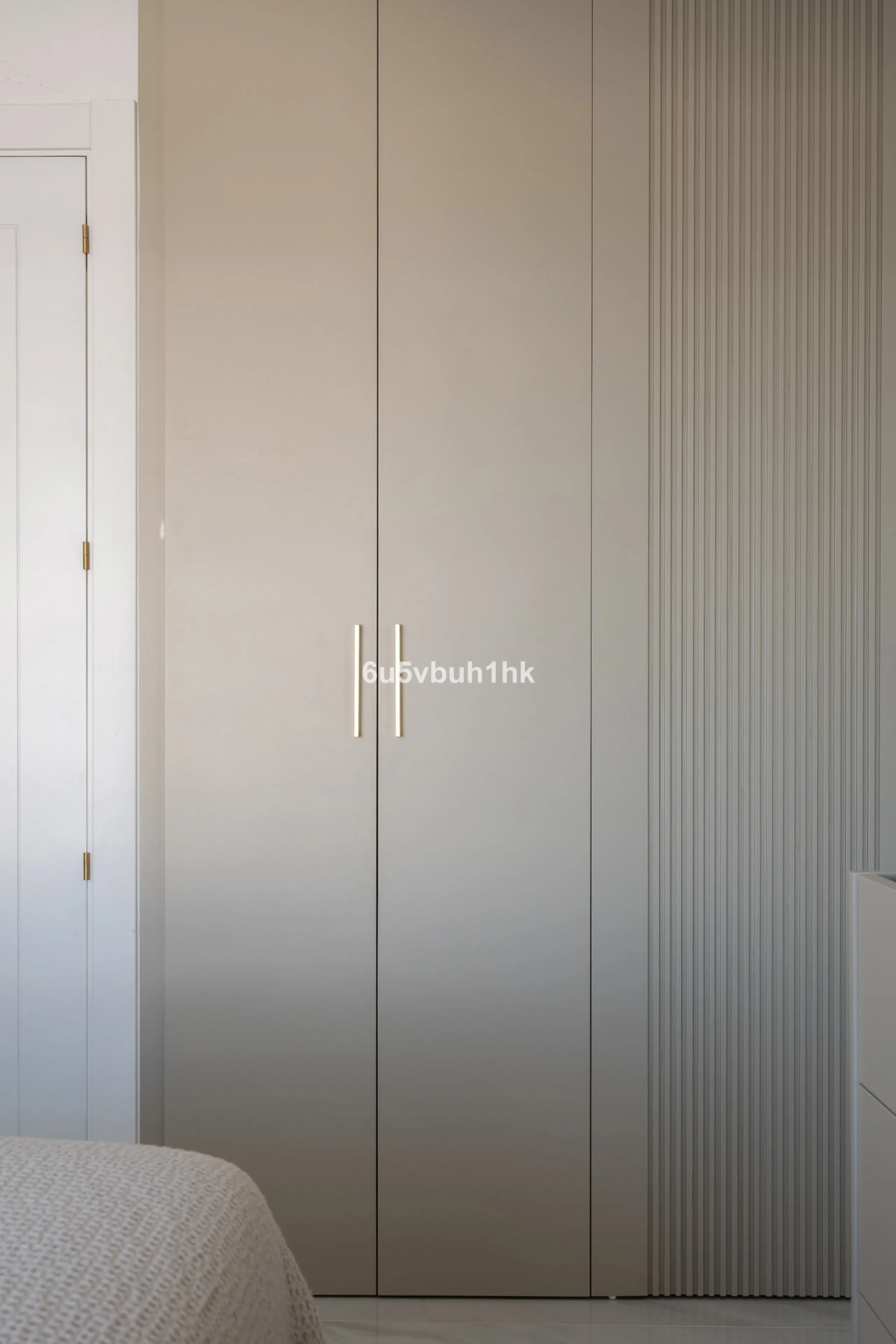 House - Townhouse в продаже в Marbella, Málaga. В доме 4 спален и 2 ванных комнат. Площадь дома 323 м². Площадь участка 282 м²