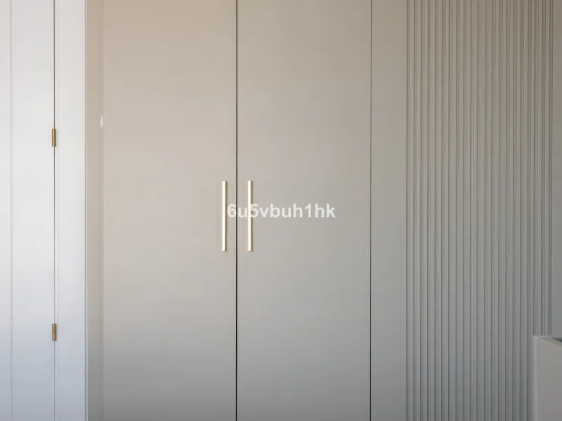 House - Townhouse в продаже в Marbella, Málaga. В доме 4 спален и 2 ванных комнат. Площадь дома 323 м². Площадь участка 282 м²
