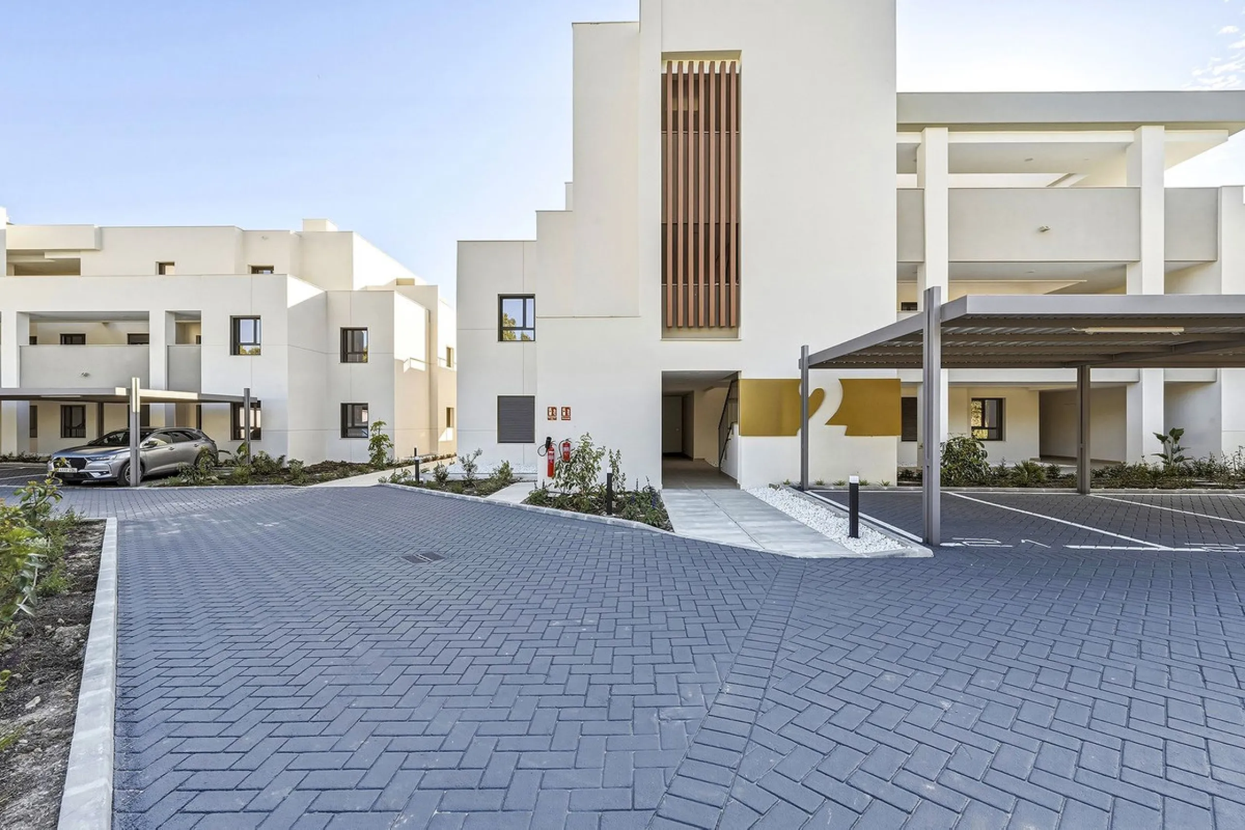 Modern 3-Bedroom Corner Apartment with West Orientation in Casares Beach