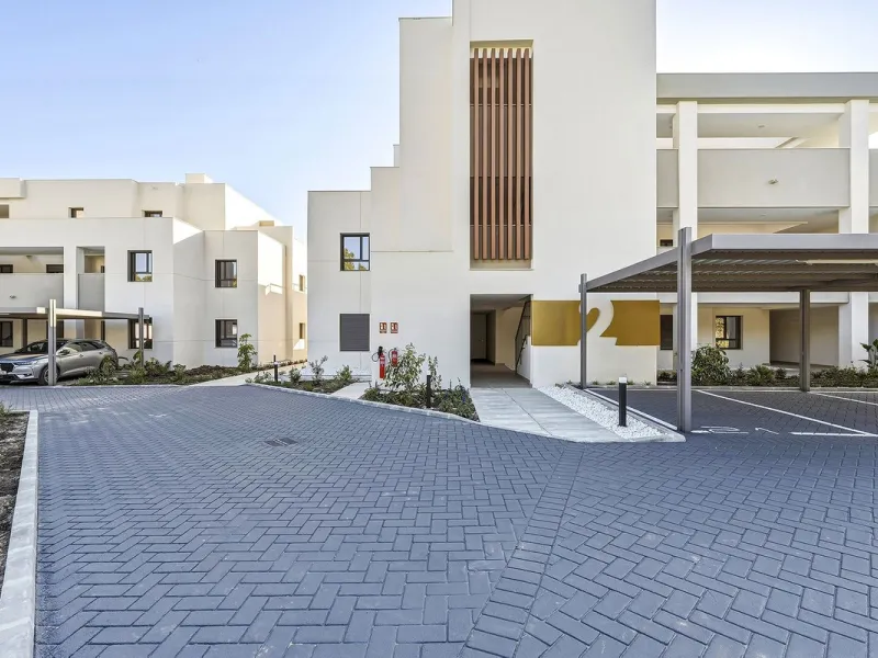 Modern 3-Bedroom Corner Apartment with West Orientation in Casares Beach