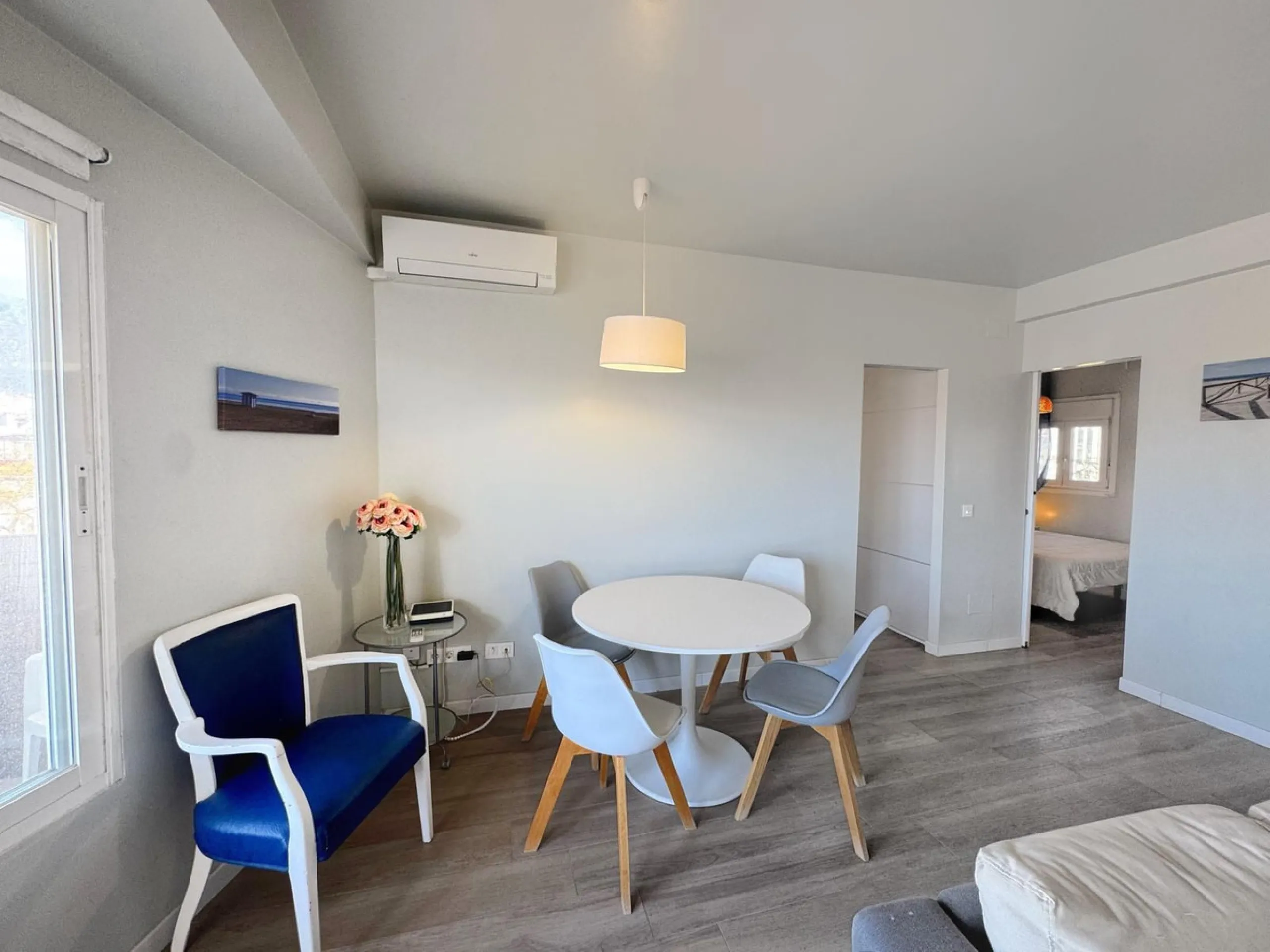 Discover this magnificent apartment in Marbella, located in a privileged area where you will have everything you need within reach: bars, restaurants, leisure areas, shops, and all essential services for a comfortable and dynamic lifestyle. In addition, i