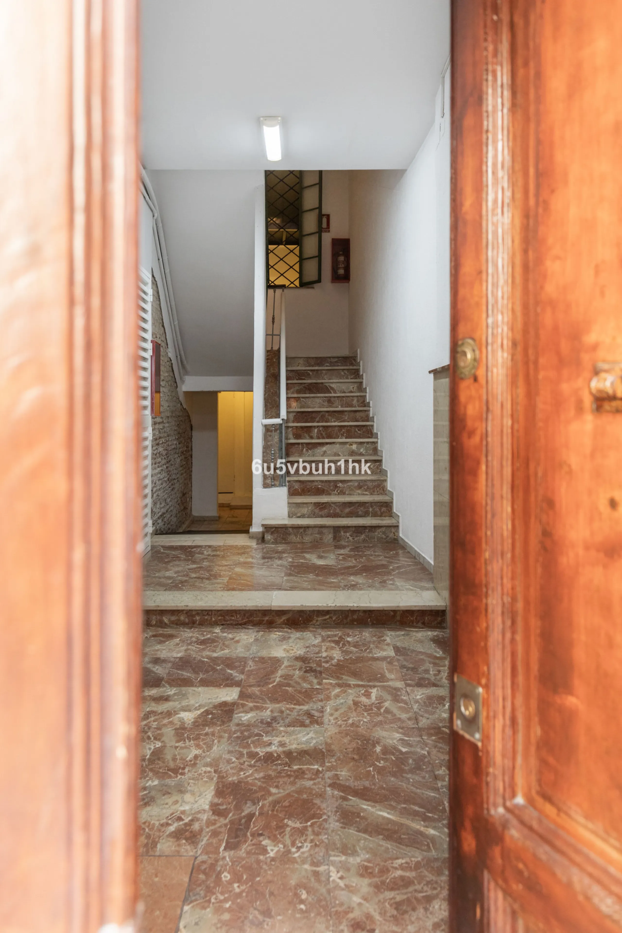 Located on Calle Císter, one of Málaga's most prestigious and sought-after streets — directly beside the iconic Cathedral — this spacious apartment offers a rare opportunity to acquire a property of character in the very heart of the historic centre.