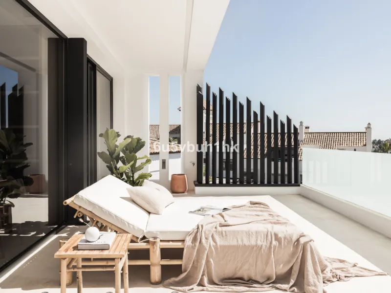 House - Detached Villa в продаже в Marbella, Málaga. В доме 6 спален и 6 ванных комнат. Площадь дома 476 м². Площадь участка 618 м²
